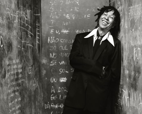 Recordista, Djavan alcança 3 bilhões de execuções nas plataformas